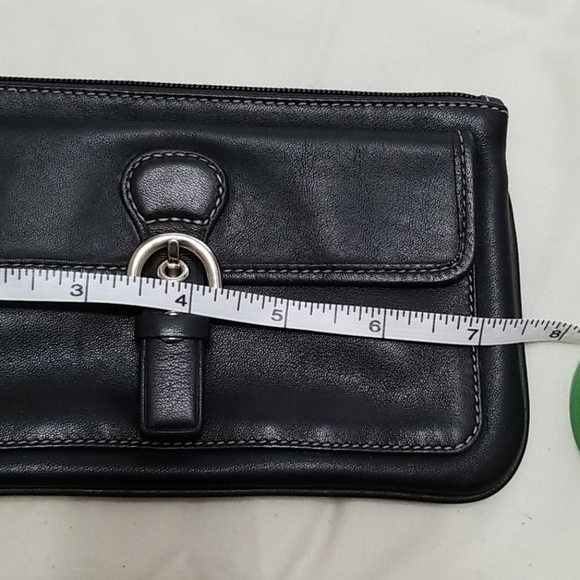Almost Vintage Coach wristlet can hold a phone. - Picture 8 of 11